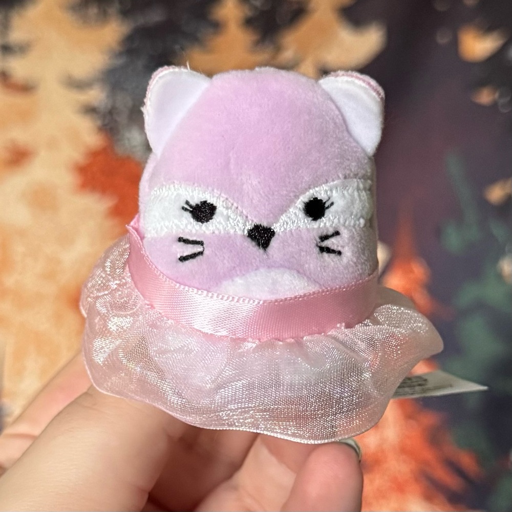 2" Fay the fox Squishmallow Squishville